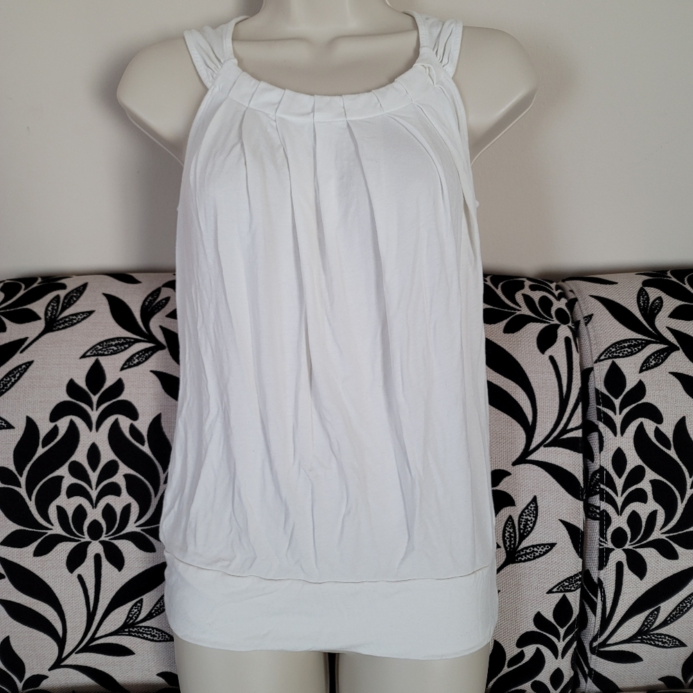 NY&C sleeveless business casual top
